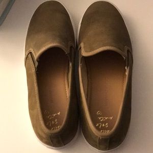 New Banana Republic Taupe Sneaker Loafer 8.5